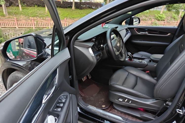 Used Cadillac XT5 2023 2.0T Two-Wheel-Drive Fashion Edition Driver Seat