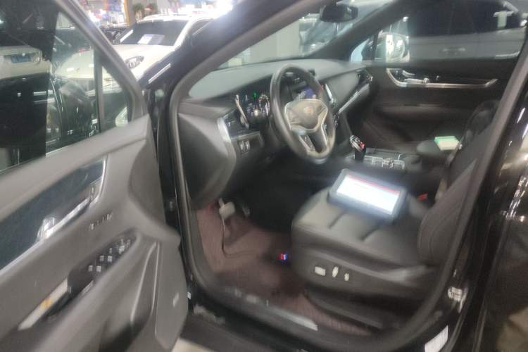 Used Cadillac XT5 2023 2.0T Two-Wheel-Drive Fashion Edition Driver Seat