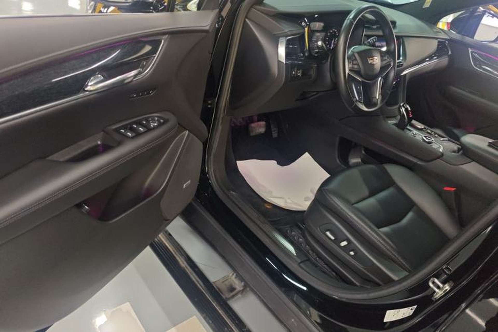 Used Cadillac XT5 2023 2.0T Two-Wheel-Drive Fashion Edition Driver Seat