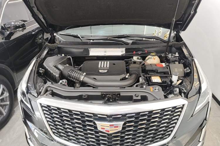 Used Cadillac XT5 2023 2.0T Two-Wheel-Drive Fashion Edition Engine Bay