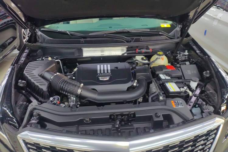 Used Cadillac XT5 2023 2.0T Two-Wheel-Drive Fashion Edition Engine Bay