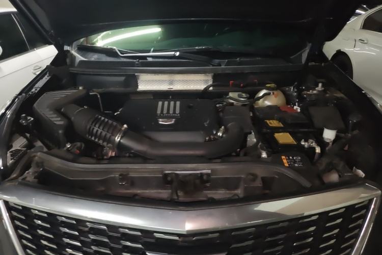 Used Cadillac XT5 2023 2.0T Two-Wheel-Drive Fashion Edition Engine Bay