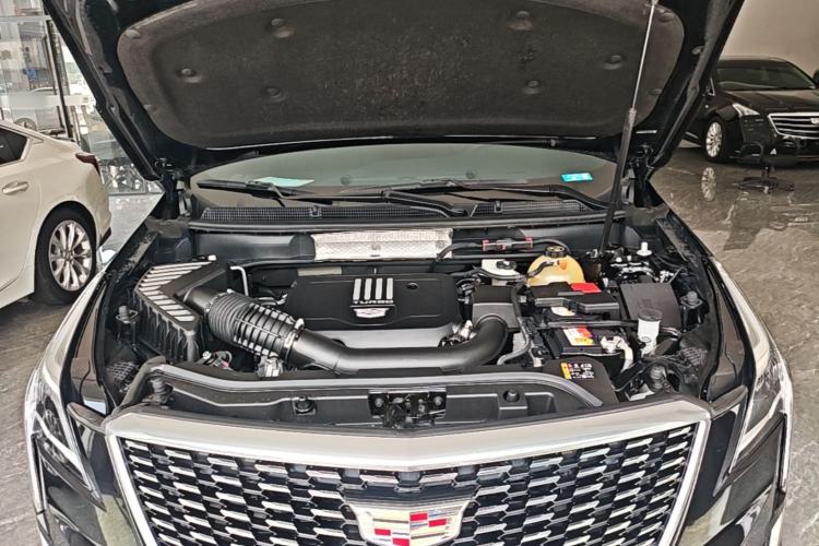 Used Cadillac XT5 2023 2.0T Two-Wheel-Drive Fashion Edition Engine Bay