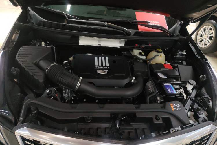 Used Cadillac XT5 2023 2.0T Two-Wheel-Drive Fashion Edition Engine Bay