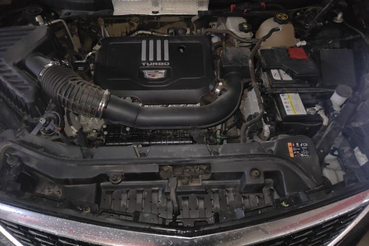 Used Cadillac XT5 2023 2.0T Two-Wheel-Drive Fashion Edition Engine Bay