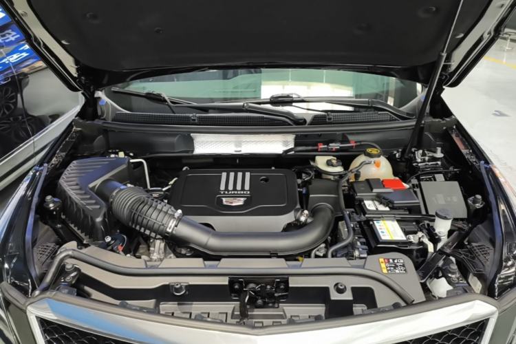 Used Cadillac XT5 2023 2.0T Four-Wheel Drive Prestige Version (Ultimate Edition) Engine Bay