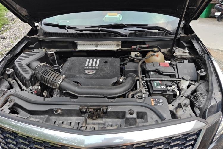 Used Cadillac XT5 2023 2.0T Two-Wheel-Drive Fashion Edition Engine Bay
