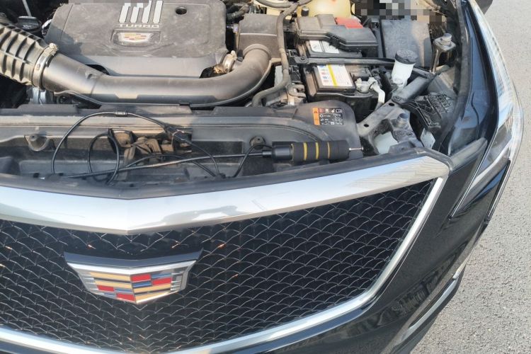 Used Cadillac XT5 2023 2.0T Four-Wheel Drive Prestige Version (Ultimate Edition) Engine Bay Left