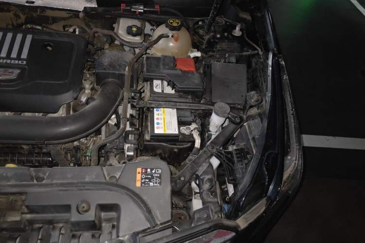 Used Cadillac XT5 2023 2.0T Two-Wheel-Drive Fashion Edition Engine Bay Left