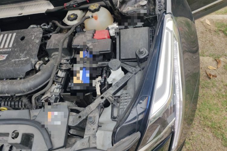 Used Cadillac XT5 2023 2.0T Two-Wheel-Drive Fashion Edition Engine Bay Left