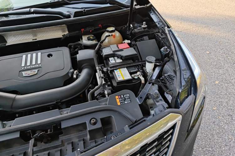Used Cadillac XT5 2023 2.0T Two-Wheel-Drive Fashion Edition Engine Bay Left