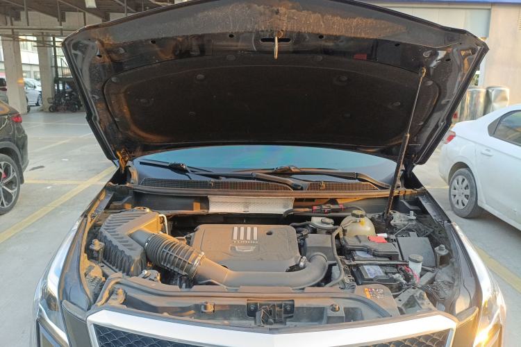 Used Cadillac XT5 2023 2.0T Four-Wheel Drive Prestige Version (Ultimate Edition) Engine Bay