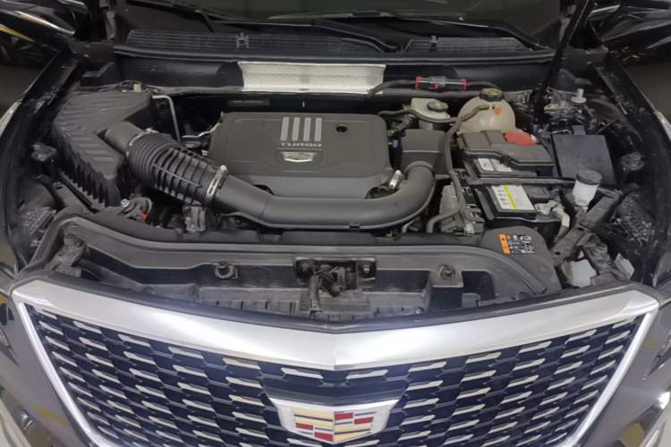 Used Cadillac XT5 2023 2.0T Two-Wheel-Drive Fashion Edition Engine Bay