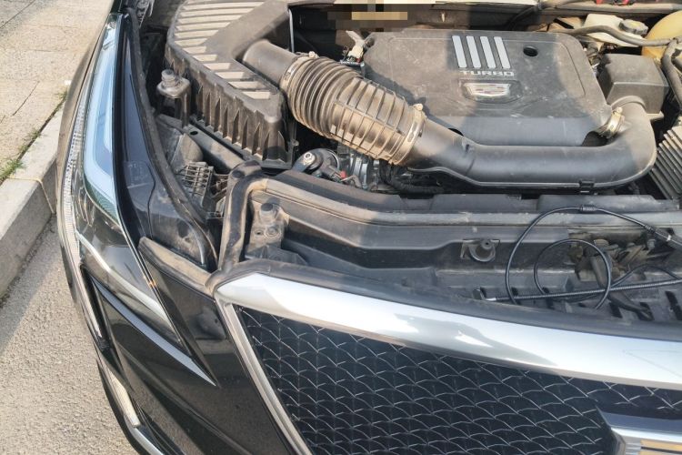 Used Cadillac XT5 2023 2.0T Four-Wheel Drive Prestige Version (Ultimate Edition) Engine Bay Right