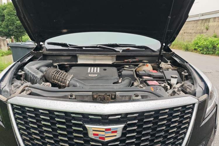 Used Cadillac XT5 2023 2.0T Two-Wheel-Drive Fashion Edition Engine Bay
