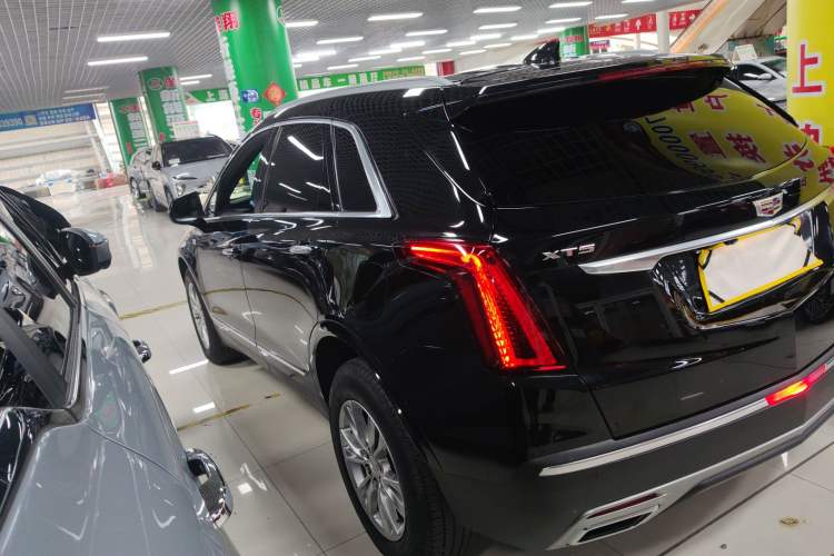 Used Cadillac XT5 2023 2.0T Two-Wheel-Drive Fashion Edition Exterior 3