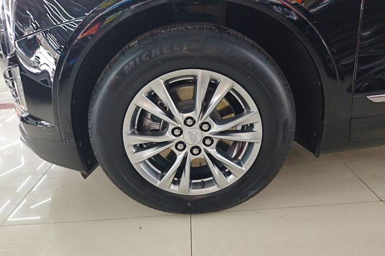 Used Cadillac XT5 2023 2.0T Two-Wheel-Drive Fashion Edition Exterior 4