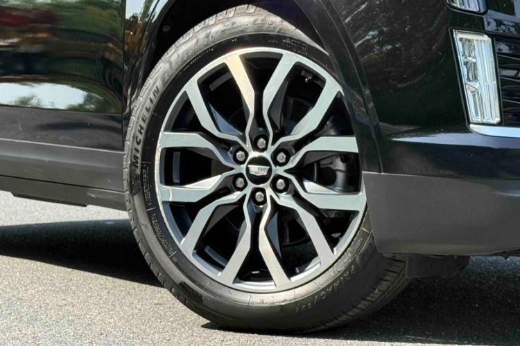 Used Cadillac XT5 2023 2.0T Four-Wheel Drive Prestige Version (Ultimate Edition) Exterior 5