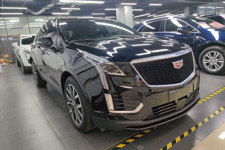Used Cadillac XT5 2023 2.0T Four-Wheel Drive Prestige Version (Ultimate Edition) Front Right 45 Deg