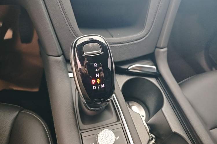 Used Cadillac XT5 2023 2.0T Two-Wheel-Drive Fashion Edition Gear Lever
