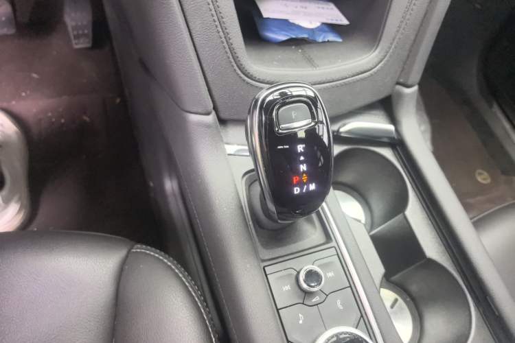 Used Cadillac XT5 2023 2.0T Two-Wheel-Drive Fashion Edition Gear Lever