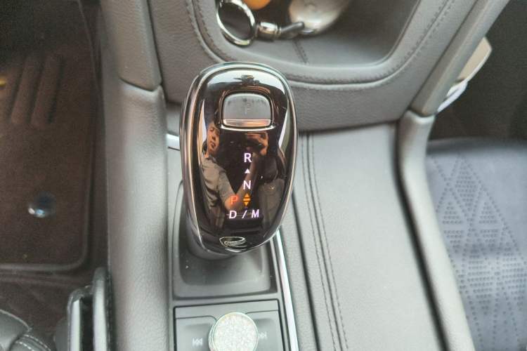 Used Cadillac XT5 2023 2.0T Four-Wheel Drive Prestige Version (Ultimate Edition) Gear Lever