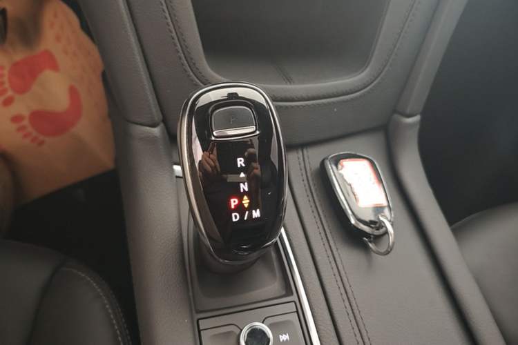 Used Cadillac XT5 2023 2.0T Four-Wheel Drive Prestige Version (Ultimate Edition) Gear Lever
