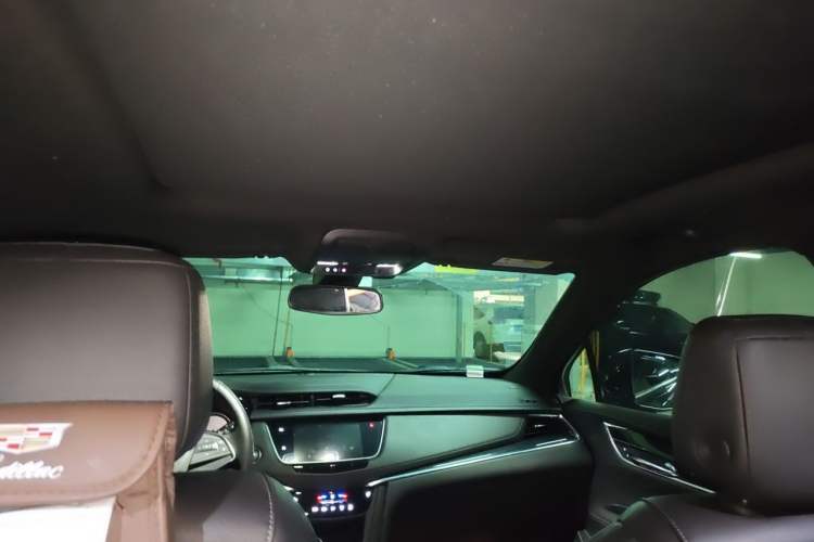 Used Cadillac XT5 2023 2.0T Two-Wheel-Drive Fashion Edition Headliner