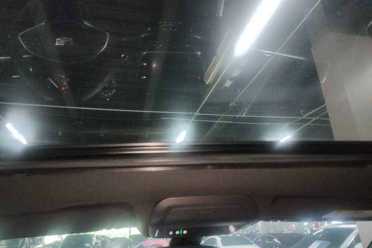 Used Cadillac XT5 2023 2.0T Two-Wheel-Drive Fashion Edition Headliner