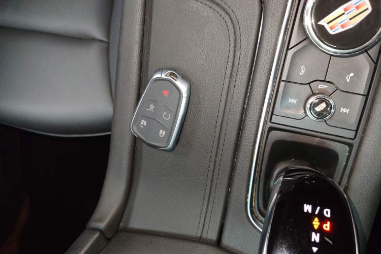 Used Cadillac XT5 2023 2.0T Two-Wheel-Drive Fashion Edition Interior 1