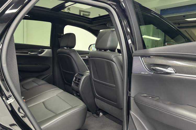 Used Cadillac XT5 2023 2.0T Four-Wheel Drive Prestige Version (Ultimate Edition) Interior 11