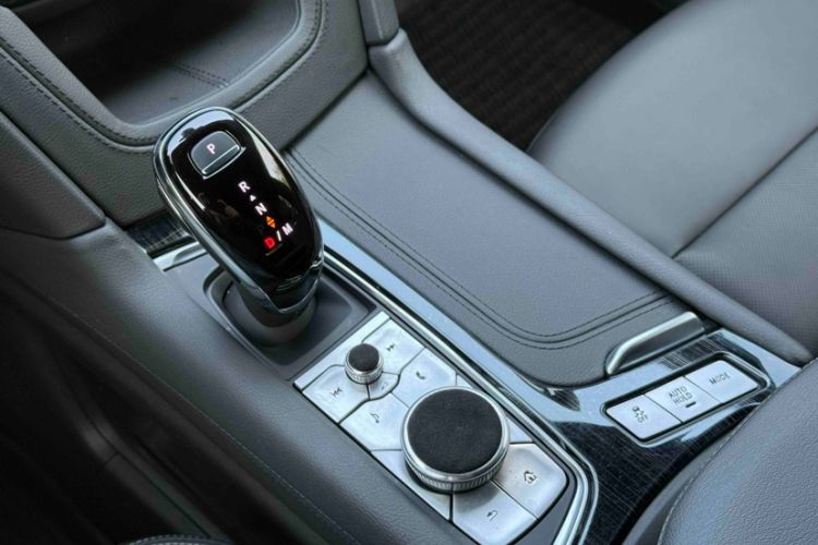 Used Cadillac XT5 2023 2.0T Four-Wheel Drive Prestige Version (Ultimate Edition) Interior 3