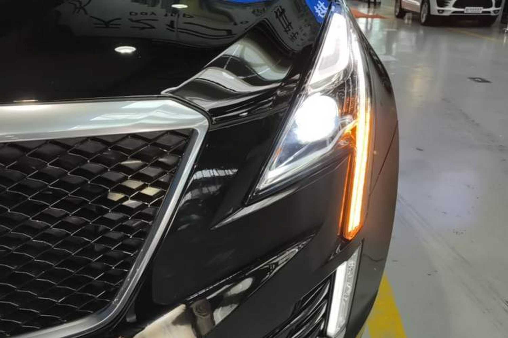 Used Cadillac XT5 2023 2.0T Four-Wheel Drive Prestige Version (Ultimate Edition) Left Front Headlight
