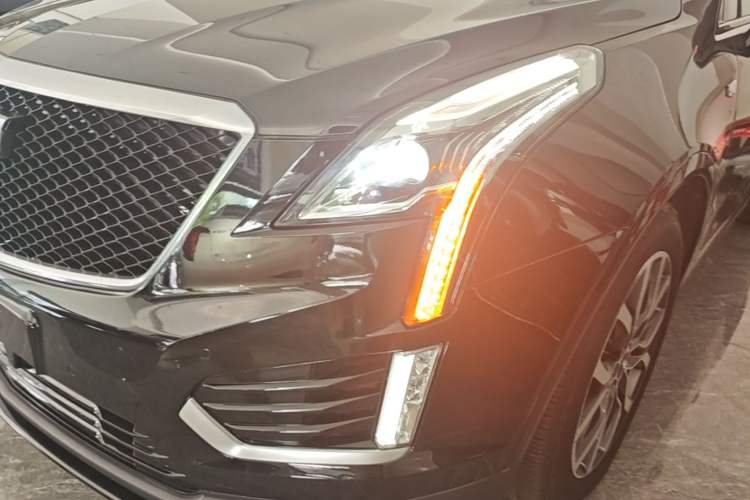 Used Cadillac XT5 2023 2.0T Four-Wheel Drive Prestige Version (Ultimate Edition) Left Front Headlight