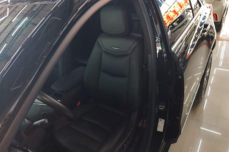 Used Cadillac XT5 2023 2.0T Two-Wheel-Drive Fashion Edition Left Front Seat