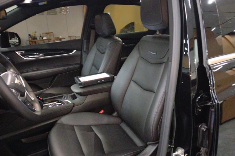 Used Cadillac XT5 2023 2.0T Two-Wheel-Drive Fashion Edition Left Front Seat