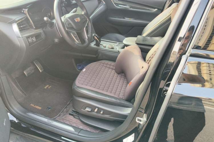 Used Cadillac XT5 2023 2.0T Four-Wheel Drive Prestige Version (Ultimate Edition) Left Front Seat