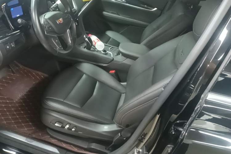 Used Cadillac XT5 2023 2.0T Two-Wheel-Drive Fashion Edition Left Front Seat