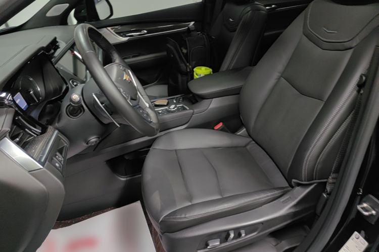 Used Cadillac XT5 2023 2.0T Four-Wheel Drive Prestige Version (Ultimate Edition) Left Front Seat