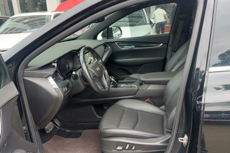 Used Cadillac XT5 2023 2.0T Two-Wheel-Drive Fashion Edition Left Front Seat