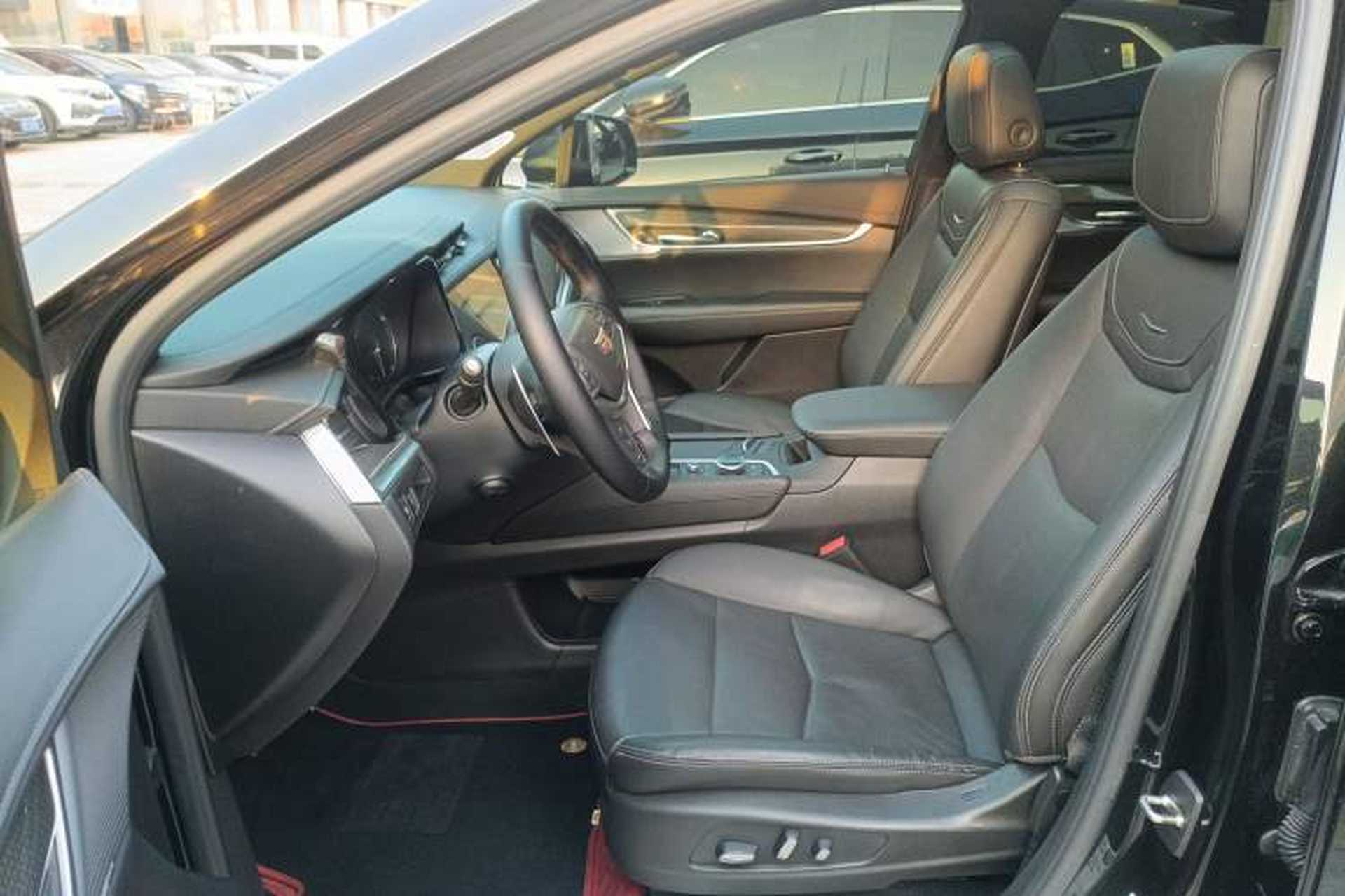 Used Cadillac XT5 2023 2.0T Four-Wheel Drive Prestige Version (Ultimate Edition) Left Front Seat