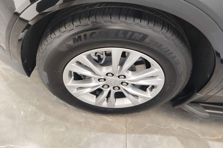 Used Cadillac XT5 2023 2.0T Two-Wheel-Drive Fashion Edition Left Front Wheel Hub