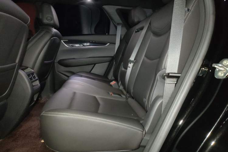 Used Cadillac XT5 2023 2.0T Two-Wheel-Drive Fashion Edition Left Rear Seat