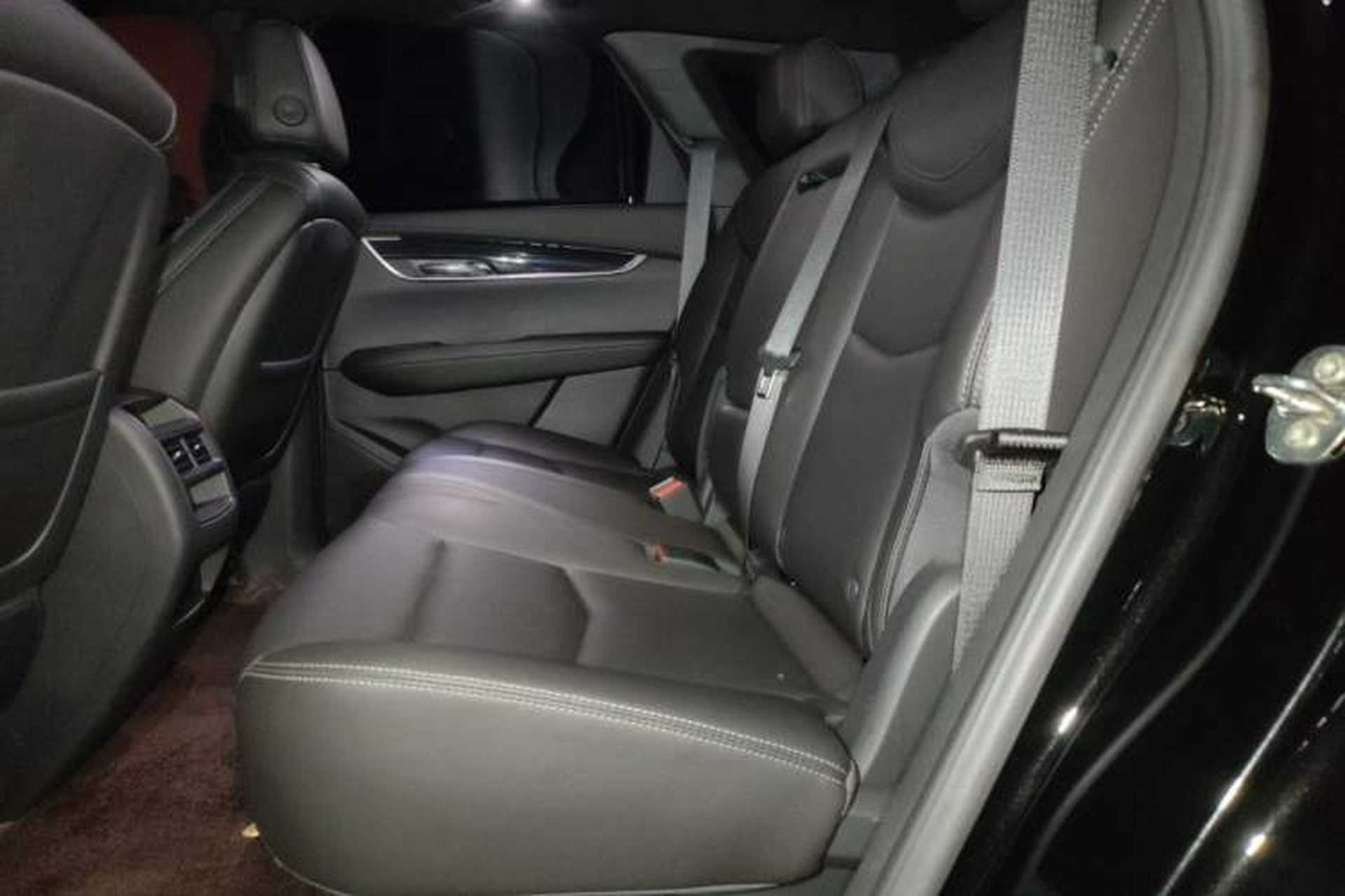 Used Cadillac XT5 2023 2.0T Two-Wheel-Drive Fashion Edition Left Rear Seat