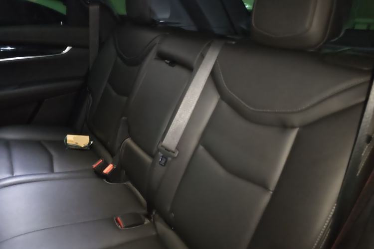 Used Cadillac XT5 2023 2.0T Two-Wheel-Drive Fashion Edition Left Rear Seat