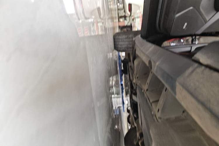 Used Cadillac XT5 2023 2.0T Two-Wheel-Drive Fashion Edition Left Side Sill