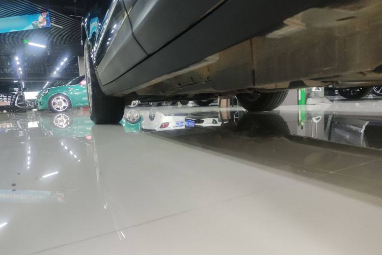 Used Cadillac XT5 2023 2.0T Two-Wheel-Drive Fashion Edition Left Side Sill