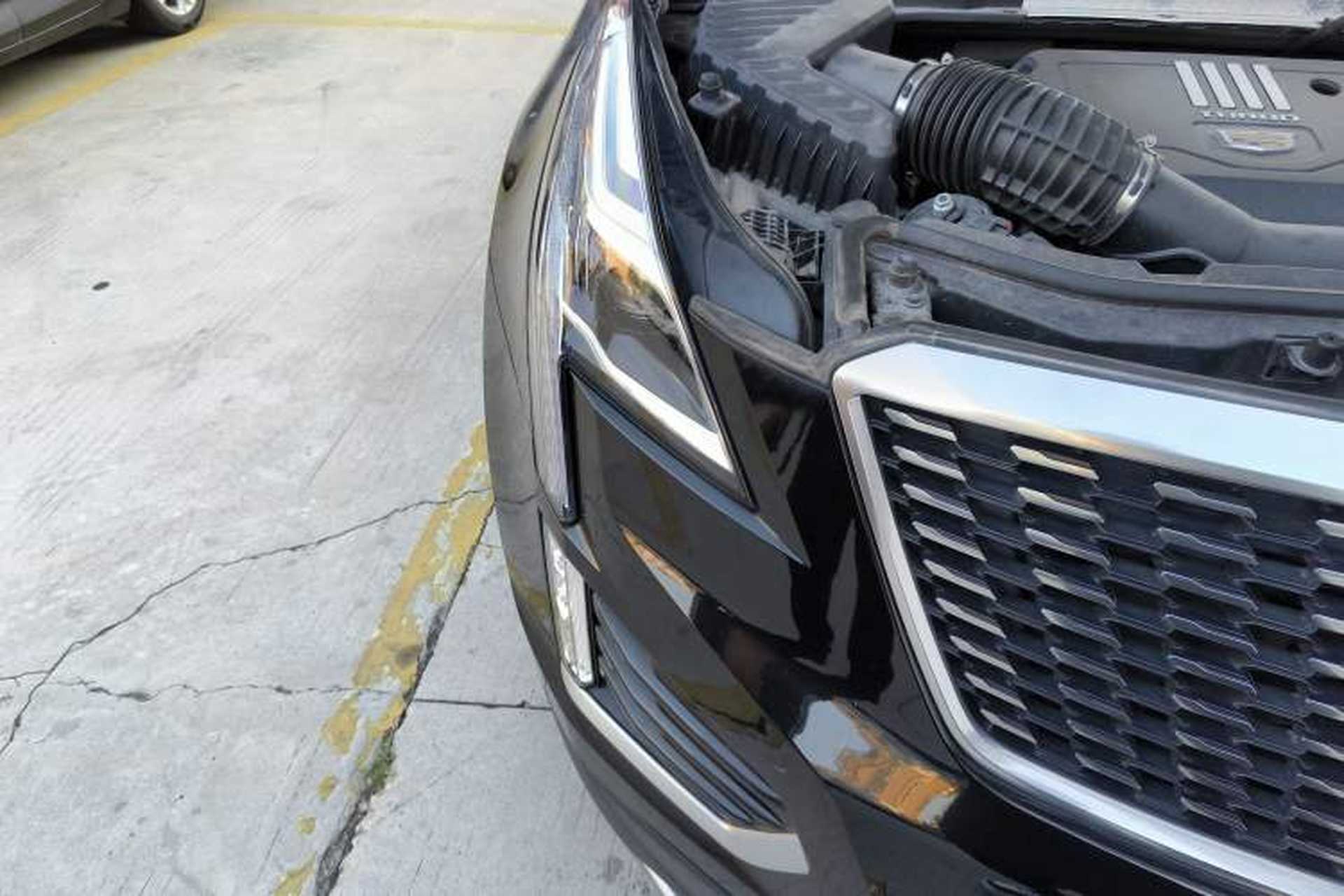 Used Cadillac XT5 2023 2.0T Two-Wheel-Drive Fashion Edition Right Front Headlight