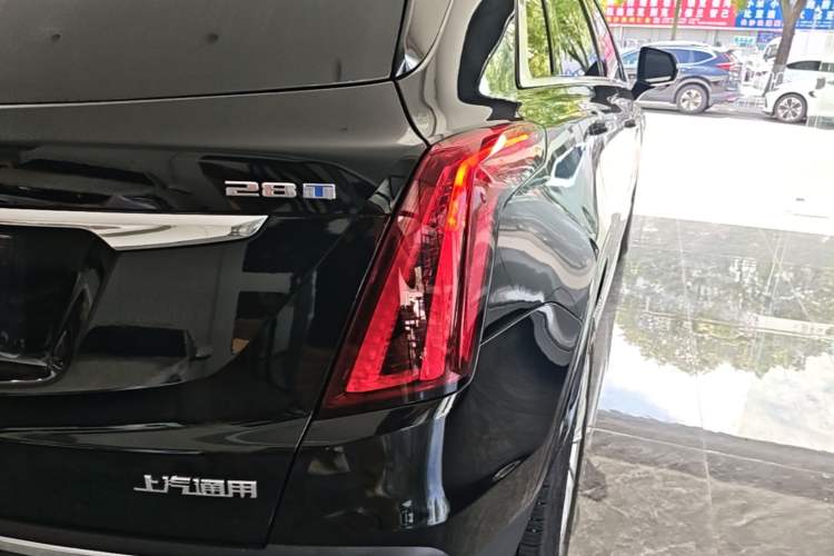 Used Cadillac XT5 2023 2.0T Two-Wheel-Drive Fashion Edition Right Rear Taillight
