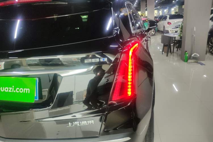 Used Cadillac XT5 2023 2.0T Two-Wheel-Drive Fashion Edition Right Rear Taillight